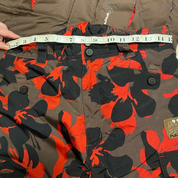 Snow suit with belt - Picture 8 of 9